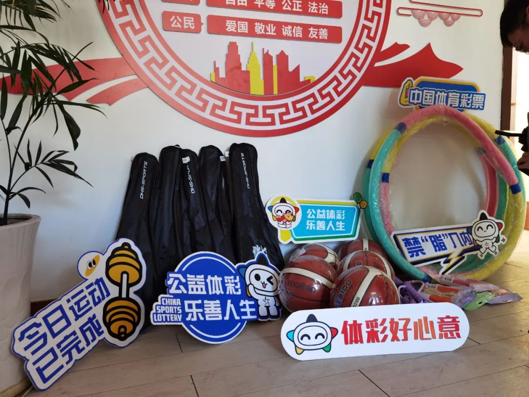 上表现和大