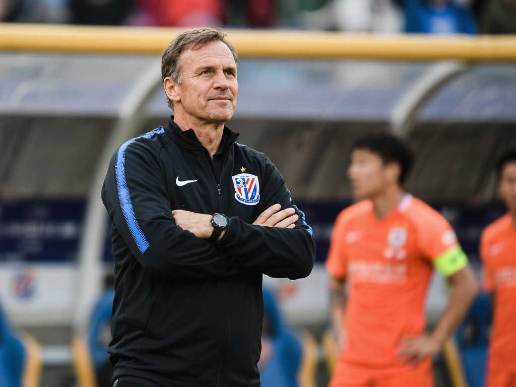 马丁内斯的 马丁内斯的